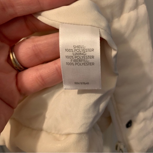 J. Jill Puffer Vest Quilted Velvet Cream Barley Women's Medium Petite Ivory - Picture 6 of 16